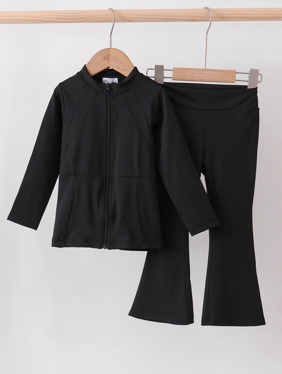 Black Active Set